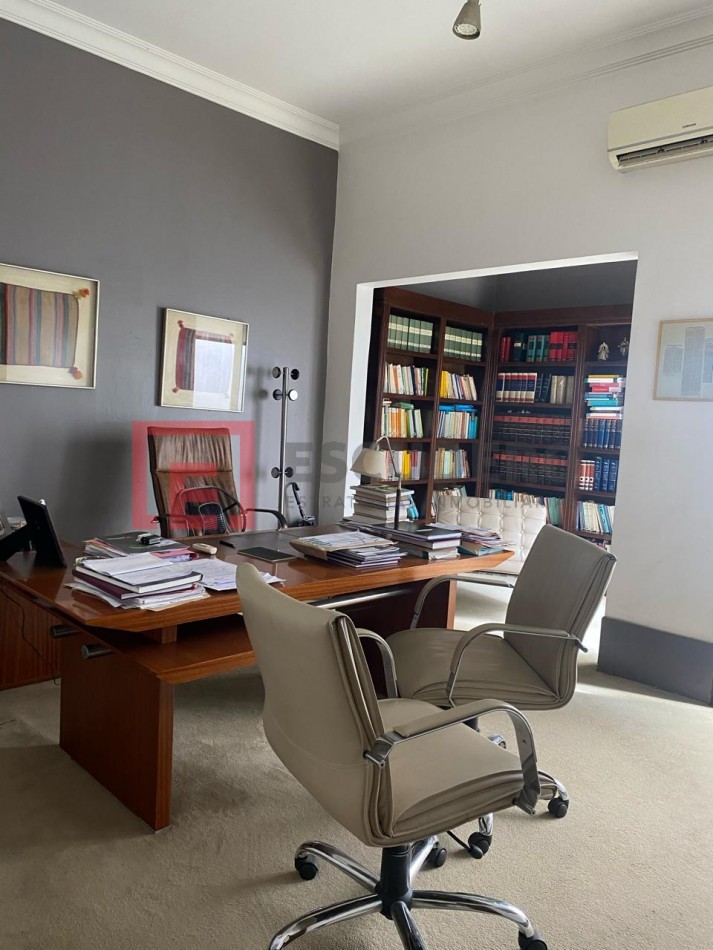 Hermosa propiedad apta para consultorios y oficinas en venta - Excelente ubicacion